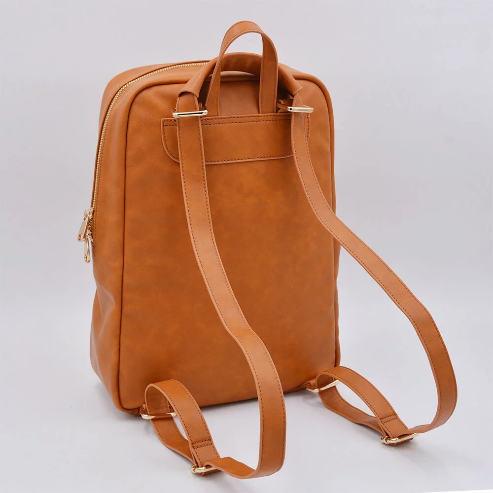Sosi Leone backpack, back view with straps